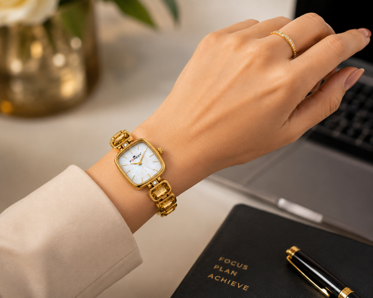 The Women’s Gold Champagne Gemstone Link Watch